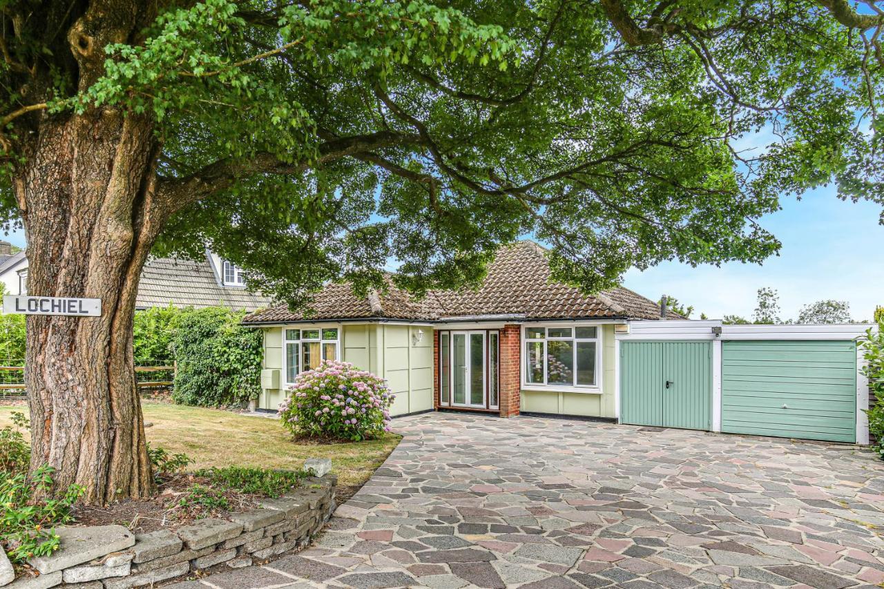 Lochiel Villa Tatsfield Exteriör bild