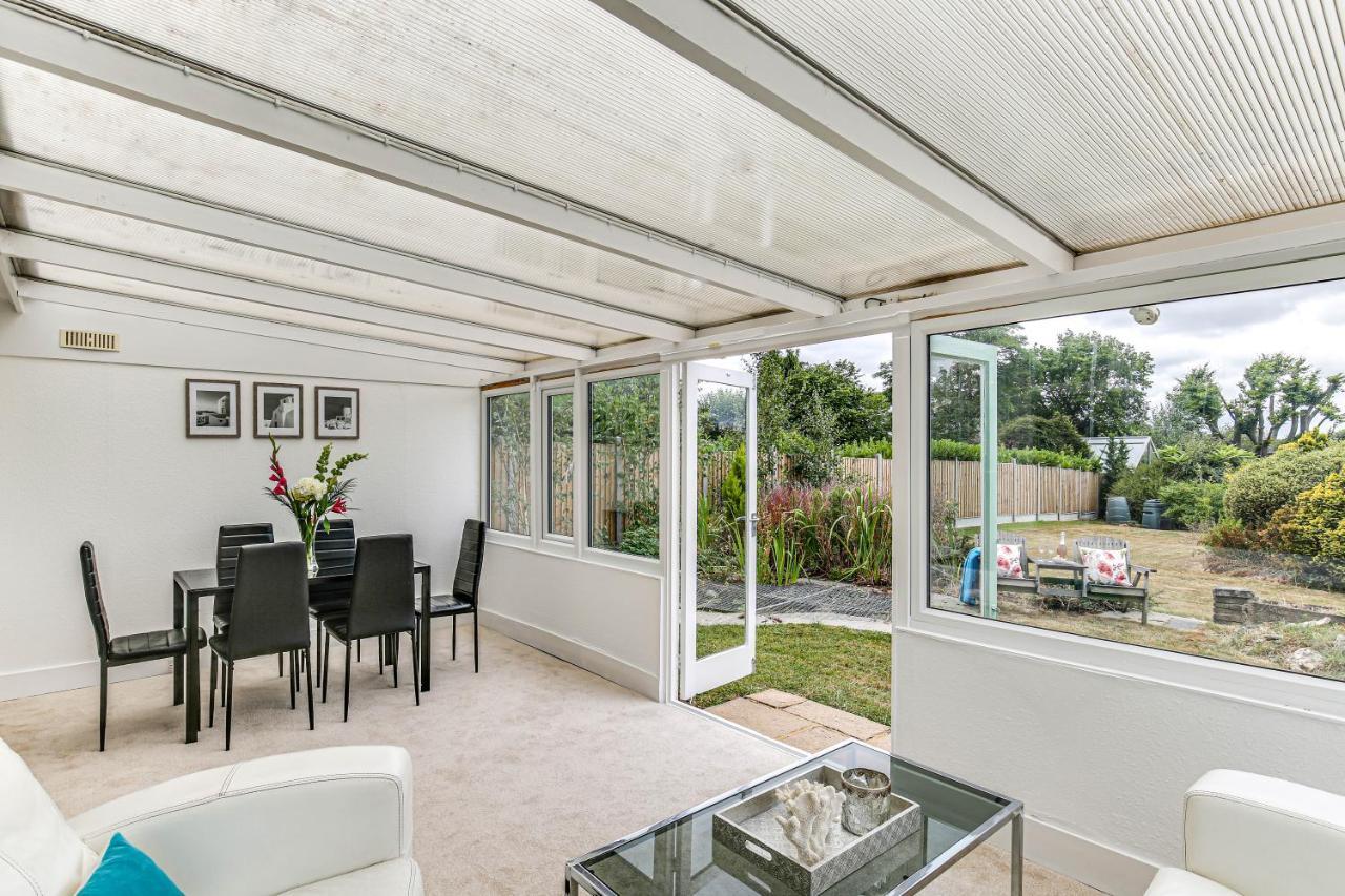 Lochiel Villa Tatsfield Exteriör bild
